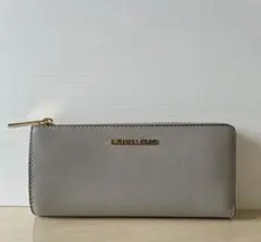 【新品未使用】MICHAEL KORS OUTLET 長財布 パールグレー