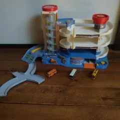 タカラトミー スーパーオート トミカビル ヘリポート搭載 スパイラル