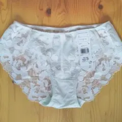 ウンナナクール ショーツ