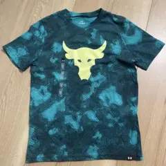 140センチ　150センチ　新品　アンダーアーマー　トレーニングTシャツ　半袖