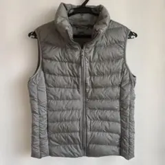 UNIQLO グレー ダウンベスト Sサイズ　ウルトラライトダウン