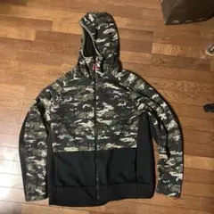 M*E様 Reebokのパーカーです