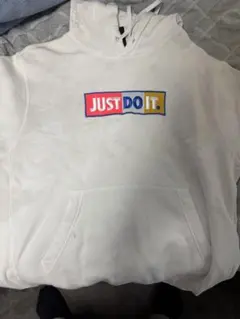 ホワイト JUST DO IT. フード付きパーカーのサムネイル