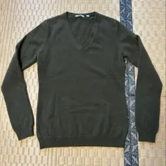 UNIQLO ユニクロ　オリーブグリーン　カシミアVネックニット Mサイズ