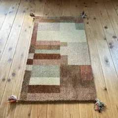 Item thumbnail for item 84e78415-3bd4-4d57-8f9f-dd2ff19a6a9b