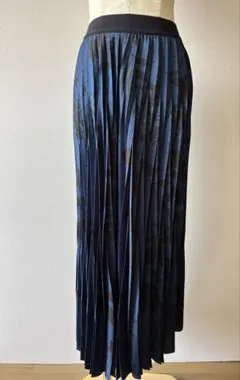 H＆M 美品　変形プリーツロングスカート　XS 艶感　花と葉っぱプリント