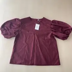 バーガンディ パフスリーブ トップス　秋服