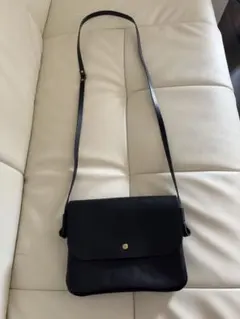 HERZ 黒　レザーショルダーバッグ