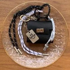 Item thumbnail for item 05dcd9ae-383b-4b95-b728-9aeb14d99944