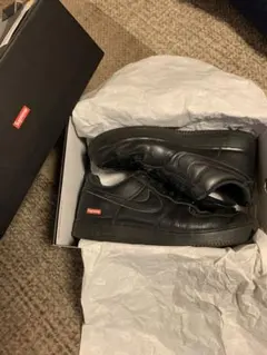 Supreme × Nike Air Force 1 Low