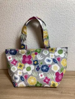 【SALE】ハンドメイド　北欧風お花柄（グレー系）のミニトートバッグ