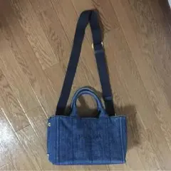 カナパ ショルダー付き 美品 プラダ