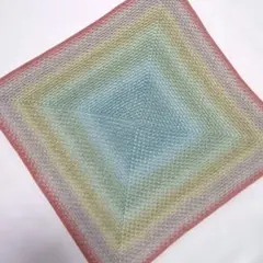 ハンドメイド　ブランケット　ひざ掛け　マルチカバー　マット　約65 × 65cmのサムネイル