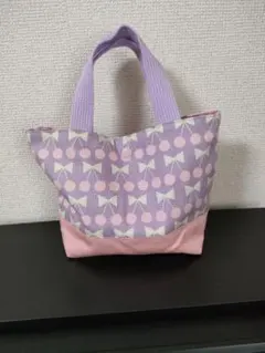 さくらんぼ柄のランチバッグ