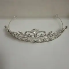 ティアラ 卒業式 結婚式