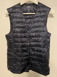 UNIQLO【ユニクロ】 ウルトラライトダウンベスト Vネック ネイビー XS