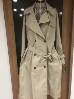 ベージュ トレンチコート ダブルブレスト