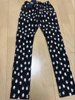 ブリーズ　花柄スリムフィットパンツ　130 新品
