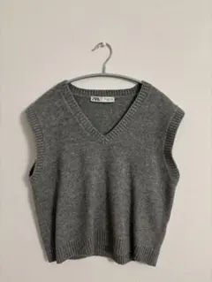 ZARA ザラ　グレー Vネック ニットベスト L