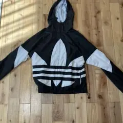 adidas フード付きナイロンジャケット