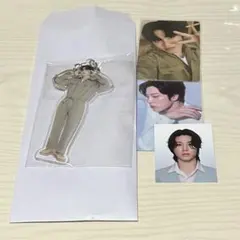 TREASURE ジョンファン　オングリ　トレカ　証明写真　アクリルキーホルダー