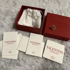 VALENTINO Vロゴ イヤーカフ SUGA着用モデル - メルカリ