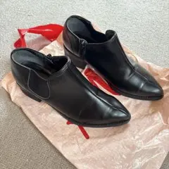 ブラック　フェイクレザーショートブーツ