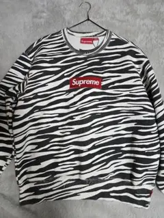 Supreme トレーナーのサムネイル