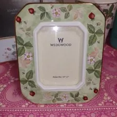 値下げウエッジウッド　可愛い写真立て美品です。