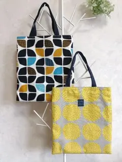 ハンドメイドぺたんこミニトートバック、北欧風柄2点セット