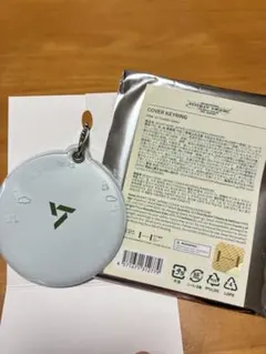 SEVENTEEN JUNカバーキーホルダー