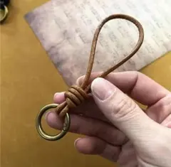 革調ハンドメイド ストラップ キーホルダー ブラウン 006