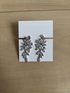 ブライダルアクセサリー　両耳ピアスのサムネイル
