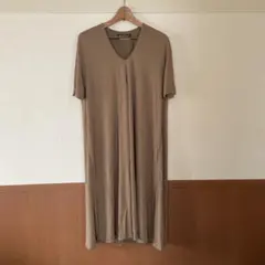 salvatore ferragamo フェラガモ　ITALY製　ワンピースのサムネイル