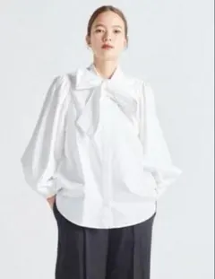 yori ヨリ スカラップシアージャケット ブラウス 白 24ss - メルカリ