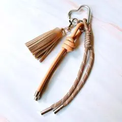 じゃらじゃらキーホルダー　バッグチャーム　キーチャーム　パラコード　金　11D