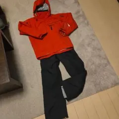 DESCENTE スキーウェア　150センチ　【おまけ　タイツ&ソックス】