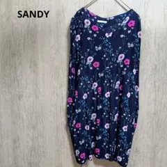 SANDY サンディー　ネイビー 花柄 チュニック フレンチスリーブのサムネイル