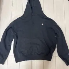 Champion ブラック フード付きパーカー