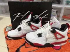 Air Jordan 4 Retro White /FireRed-Blackのサムネイル