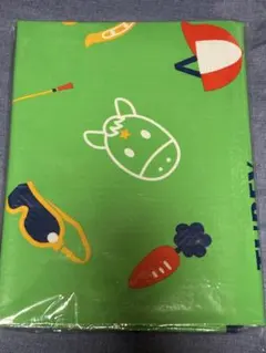 ターフィー　キティ　レジャーシート　サンリオコラボ　JRA