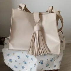 ベージュ フリンジ付き ショルダーバッグ　AZUL