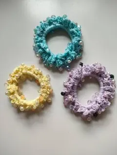 ハンドメイド　ビーズ付きシュシュ　3色セット