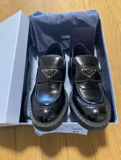 PRADA プラダ　チョコレート　ブラッシュドレザー　ローファー　37のサムネイル