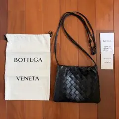 BOTTEGA VENETA スモールダストバッグ　ブラックのサムネイル