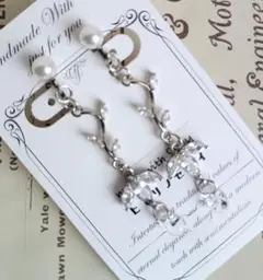 花モチーフ パール イヤリング