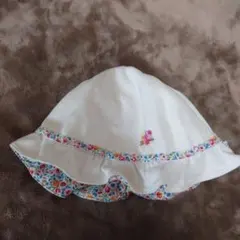 Familiar　ベビー用花柄フリル帽子　サイズ47