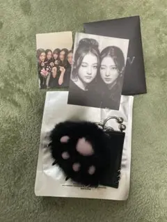 MEOVV jelly paw keyring シークレット トレカなし - メルカリ