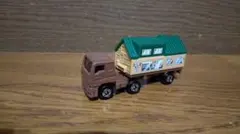 トミカ No.89 いすゞ ギガ トレーラーハウス ミニカー 通常品