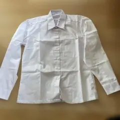 長袖シャツ